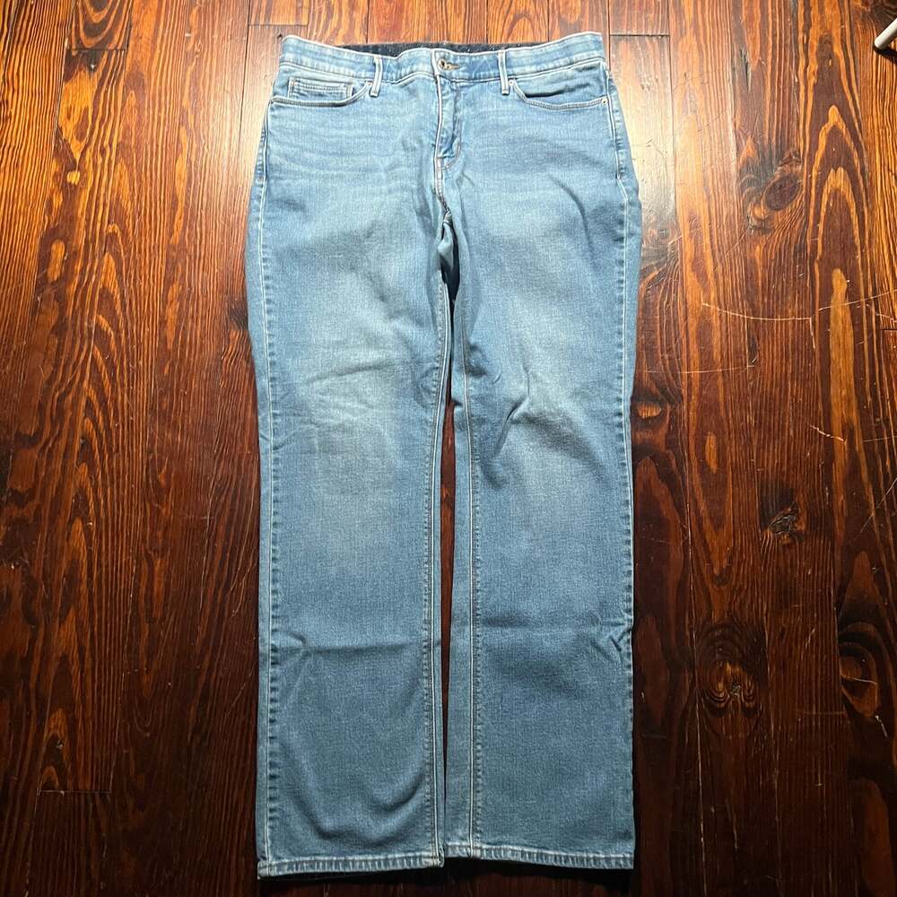 Levi 36 Classic Straight Jeans Light Blue Straight